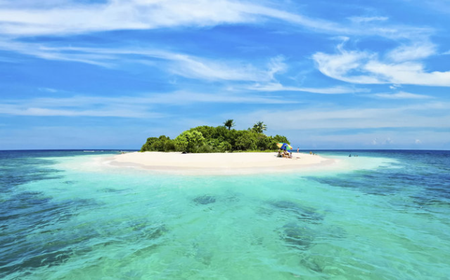 Indahnya Pemandangan Pantai di Jepara